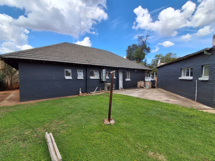 3 Bedroom Property for Sale in Stilfontein Ext 3 North West